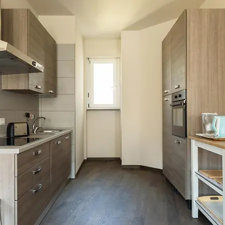 Appartement Numero Due Piazza Mazzini - Bymyhomeincomo *